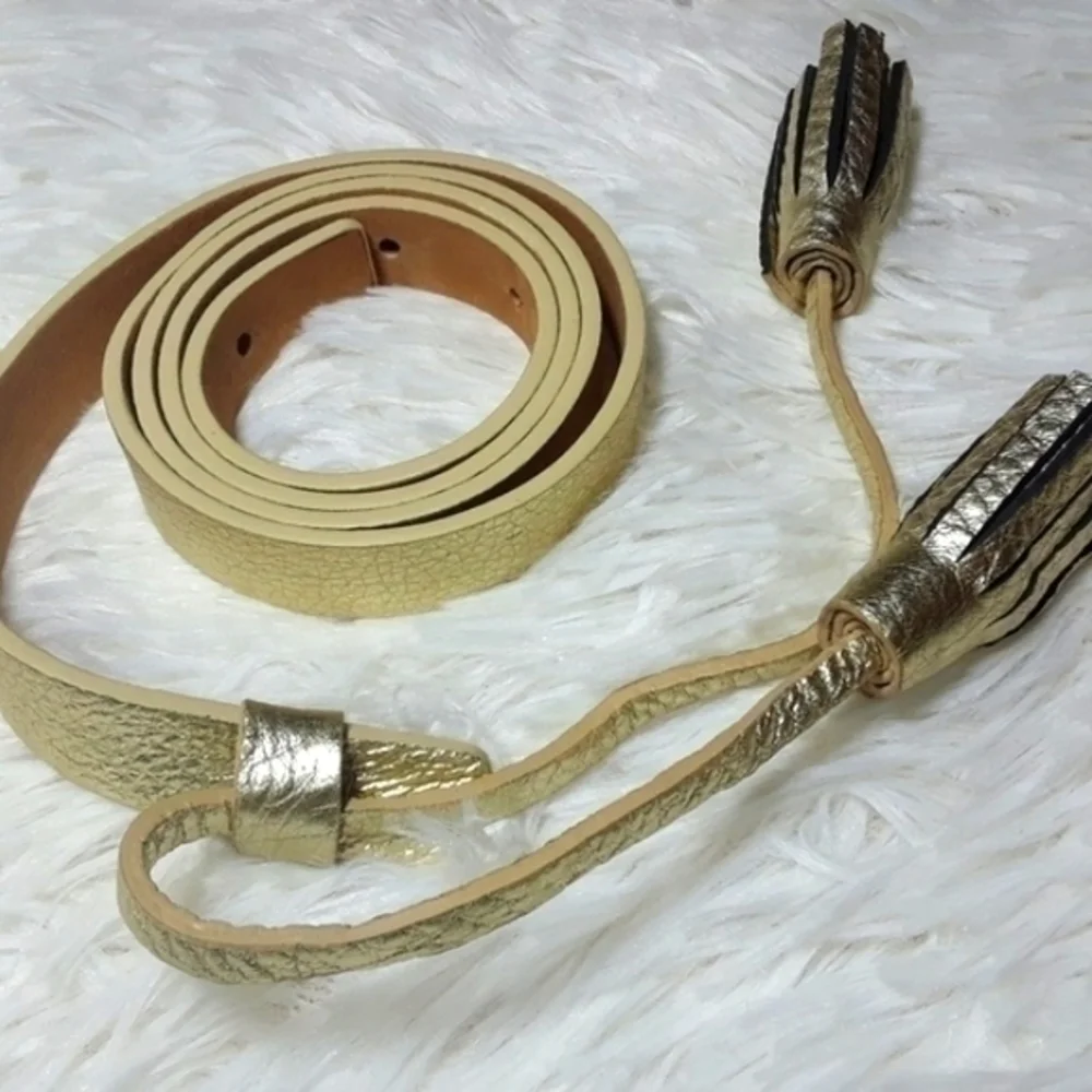 Metallic Pebble Leather Tassel Belt